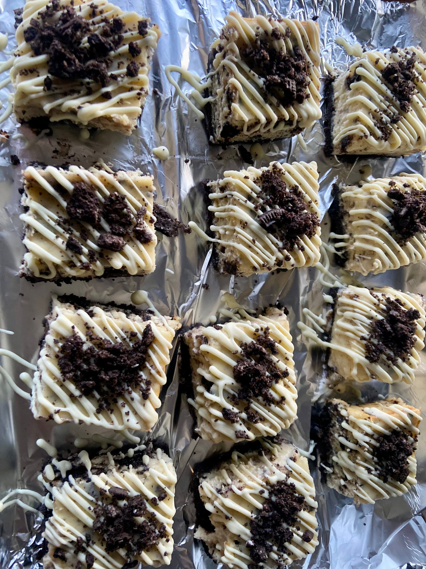 Oreo Cheesecake Bars