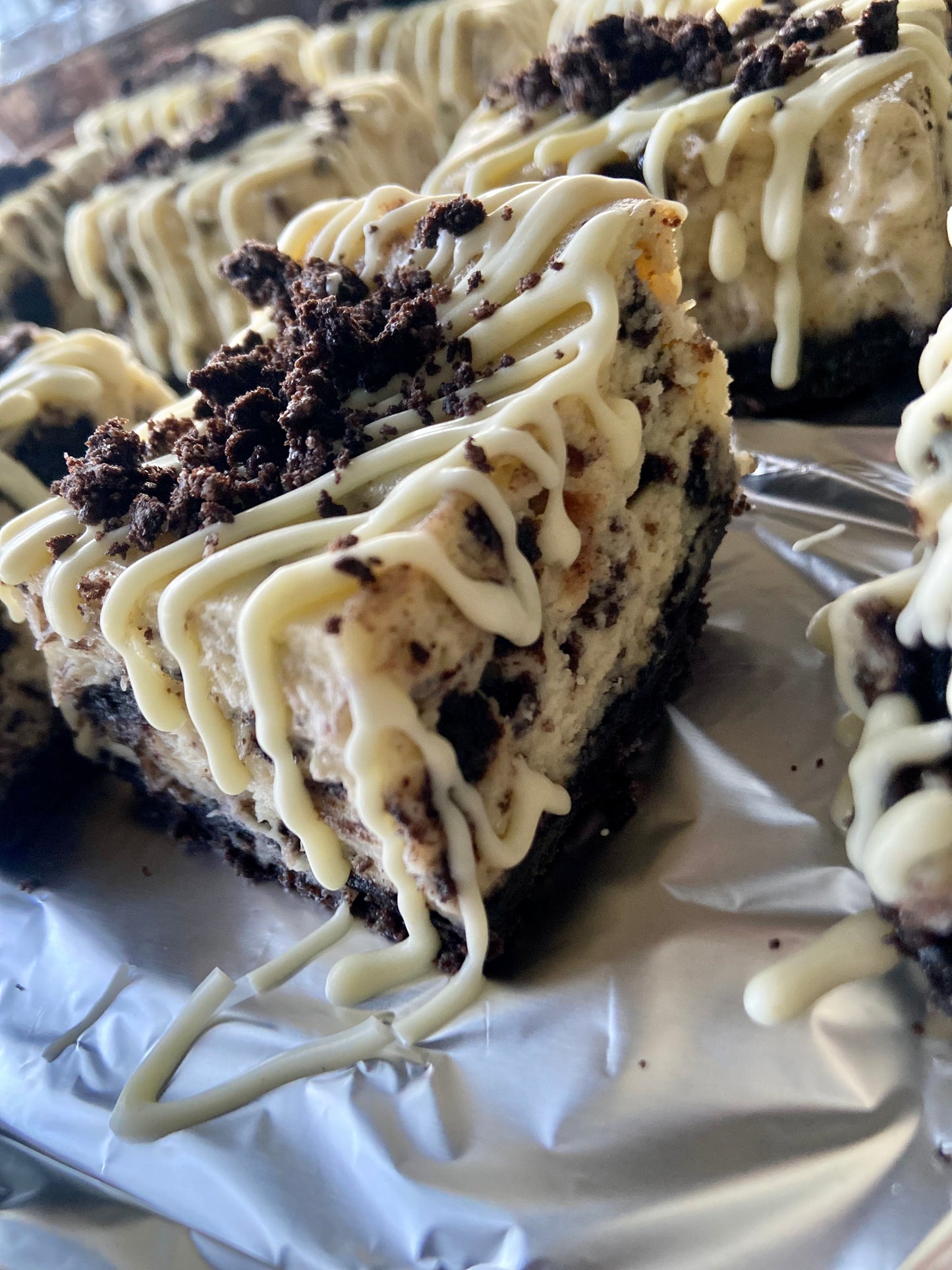 Oreo Cheesecake Bars