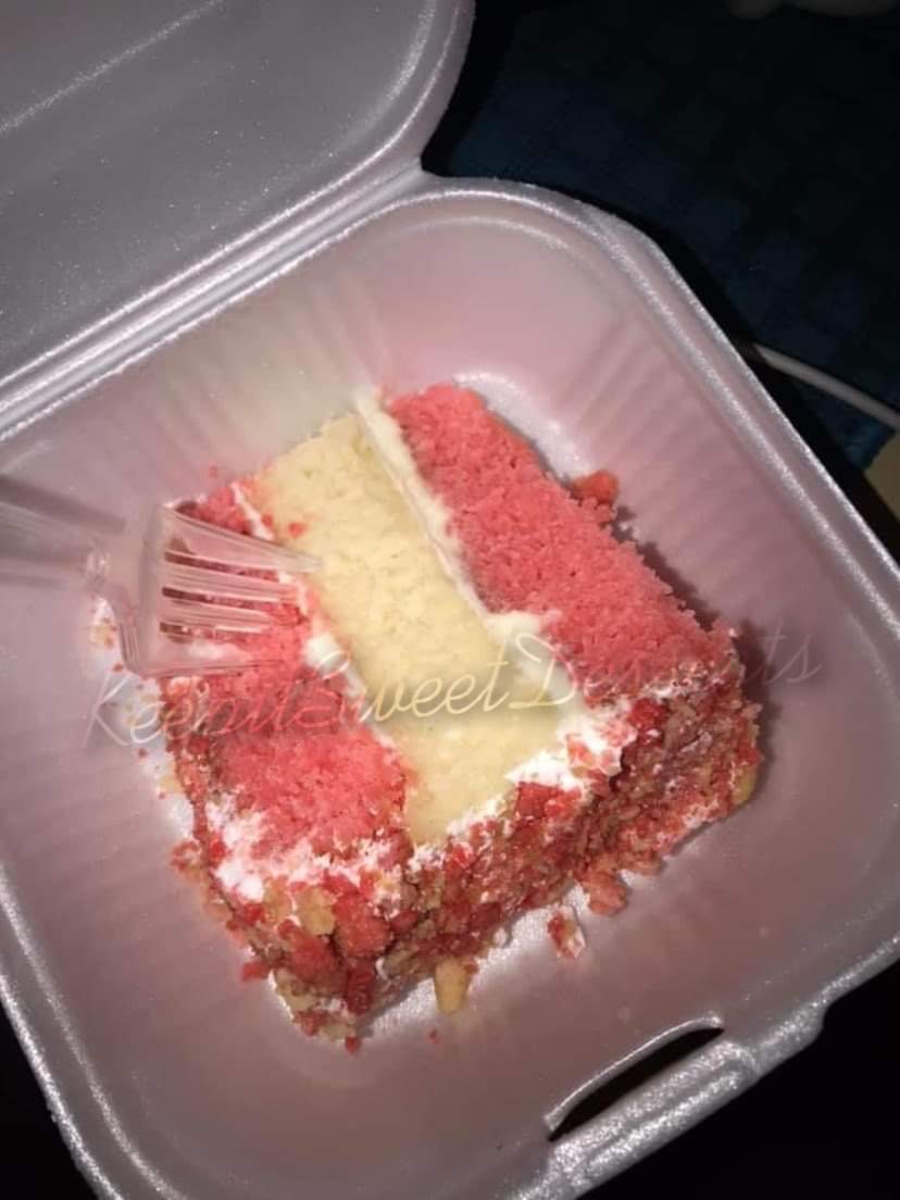 Strawberry Shortcake Cheesecake Cake